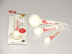 日單來料加工全出口日用品 優質日本名牌與針紡織品，零售批發皆宜